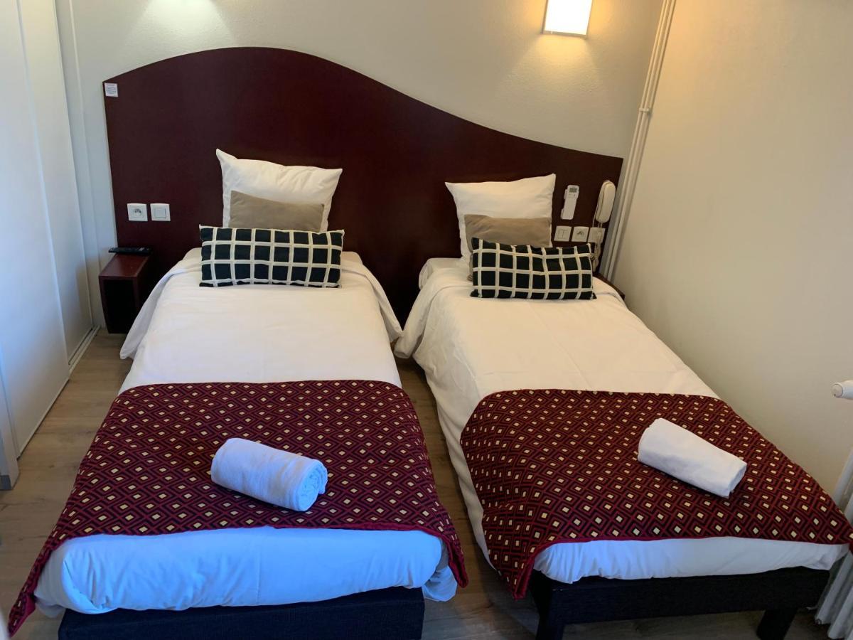 Les Commercants Hotel